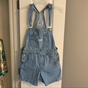 Levi’s light/medium wash overalls